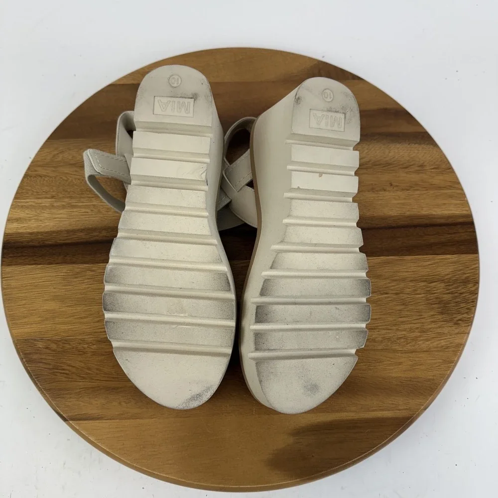 Womens Mia Ciji Ivory Faux Leather Platform Wedge Lug Sole Sandals Size 10 M GUC
